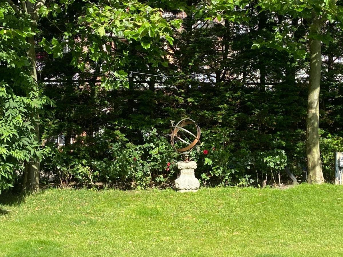 B & B Villa Suisse The Hague Exterior photo